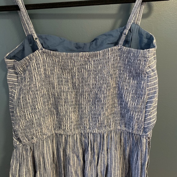 Linen Junpsuit - Picture 3 of 3